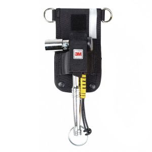 Scaffold Wrench Holster with Retractor